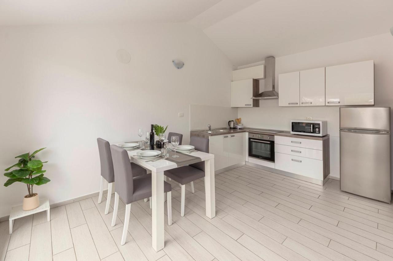 Apartments Era Izola Εξωτερικό φωτογραφία